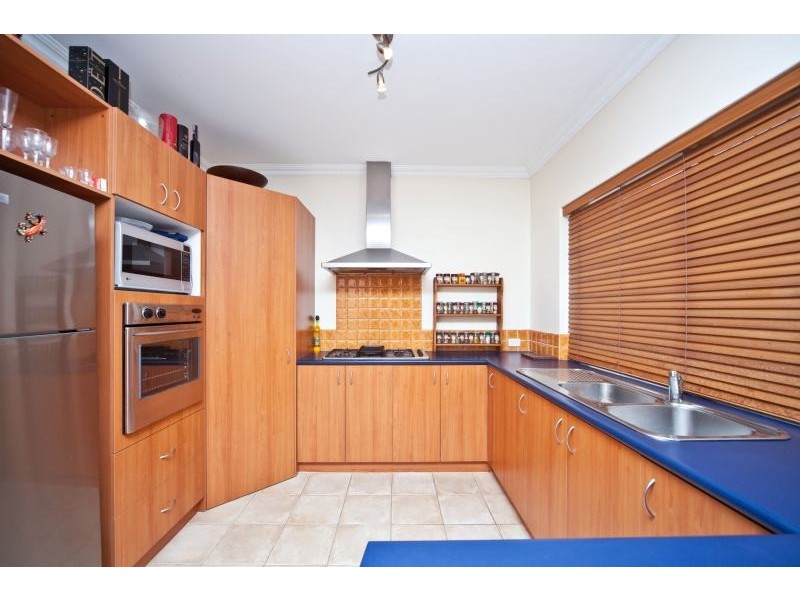 8 Digwood Close, Bayswater WA 6053