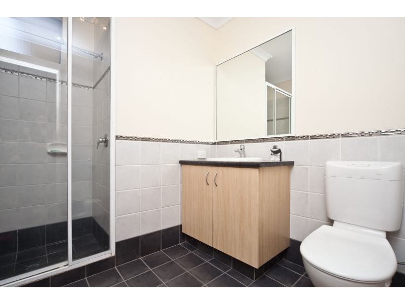 8 Digwood Close, Bayswater WA 6053