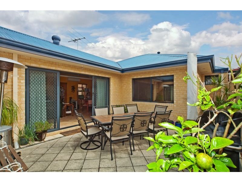 8 Digwood Close, Bayswater WA 6053