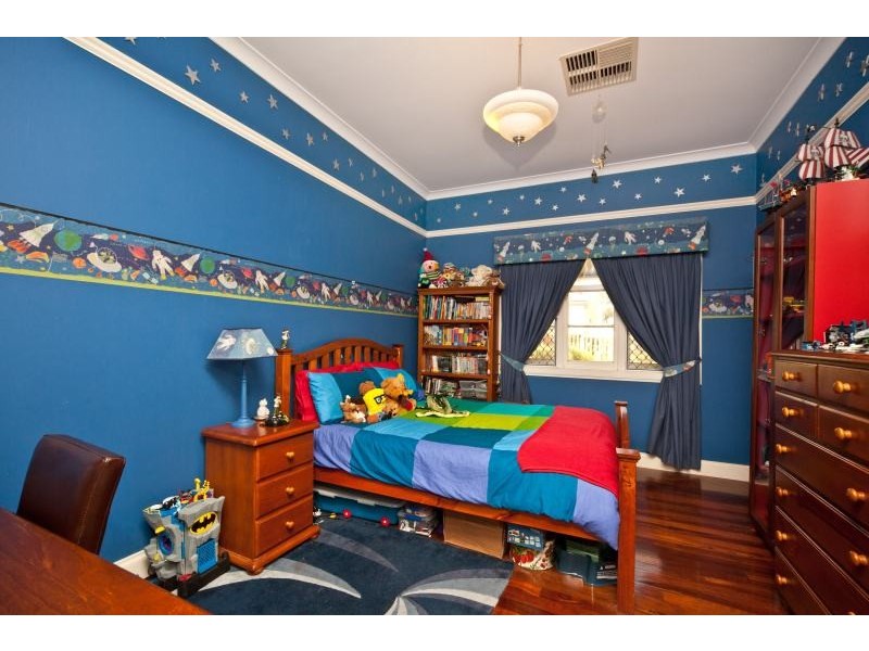 22 Traylen Road, Bayswater WA 6053