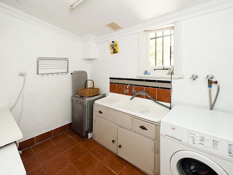 7 Moir Street, Perth WA 6000