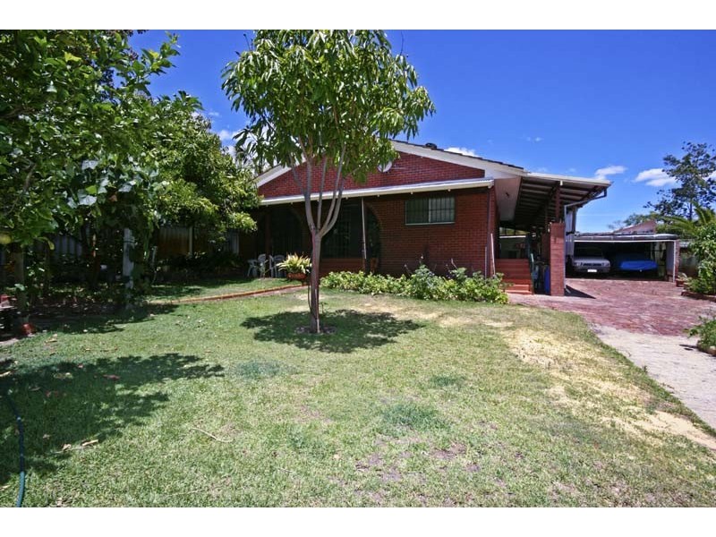 154 Eighth Avenue, Inglewood WA 6052