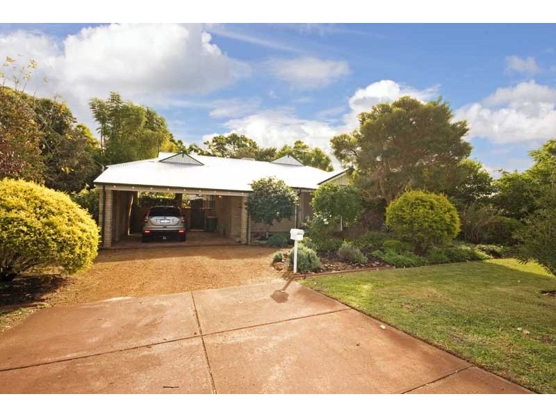 4 Hobart Street, Bayswater WA 6053