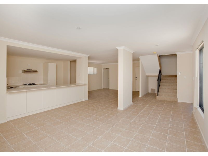 2/105 Gladstone Road, Rivervale WA 6103
