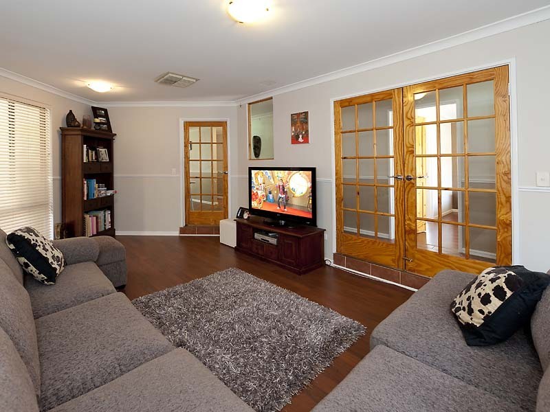 22 Estcourt Road, Redcliffe WA 6104