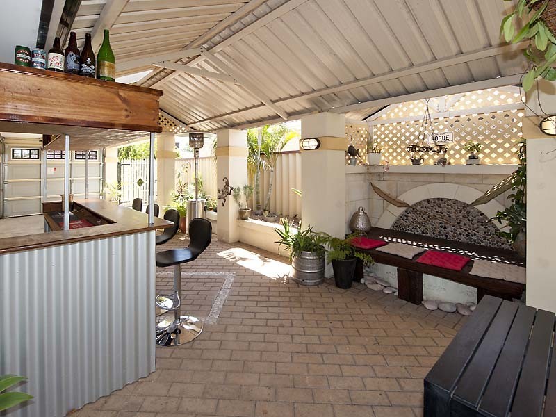 22 Estcourt Road, Redcliffe WA 6104