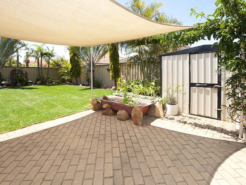 22 Estcourt Road, Redcliffe WA 6104