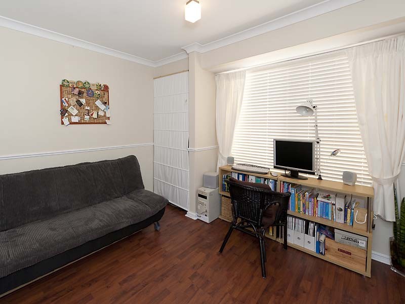 22 Estcourt Road, Redcliffe WA 6104