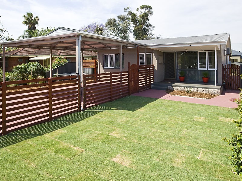 5 Gilroy Street, Cloverdale WA 6105