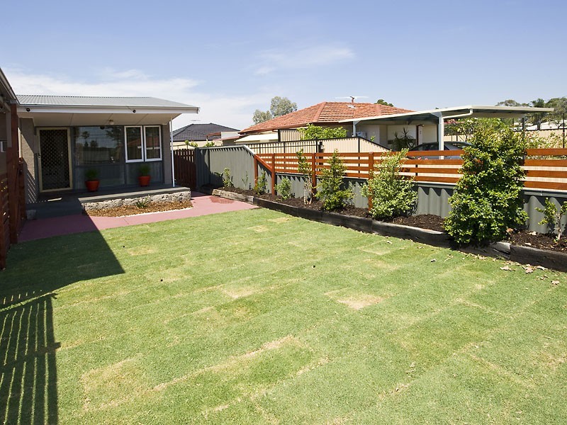 5 Gilroy Street, Cloverdale WA 6105