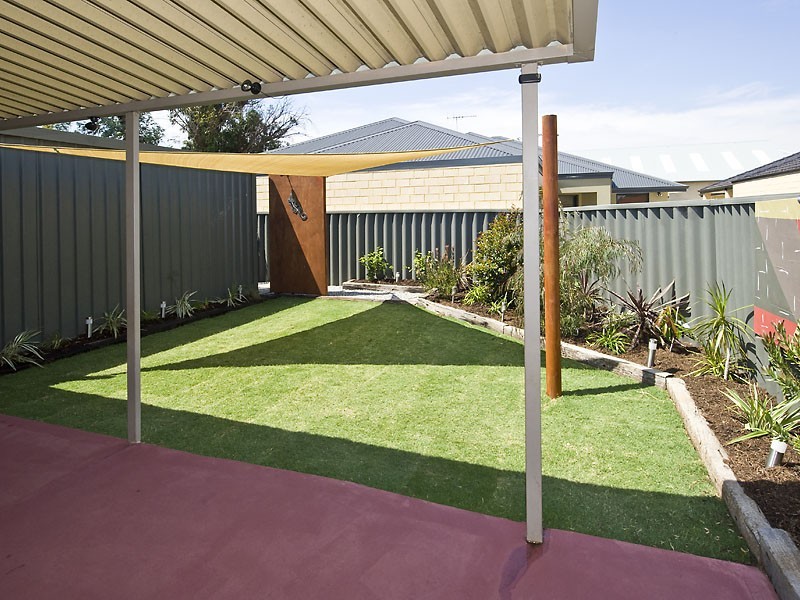 5 Gilroy Street, Cloverdale WA 6105
