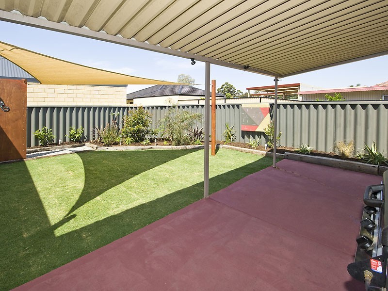 5 Gilroy Street, Cloverdale WA 6105