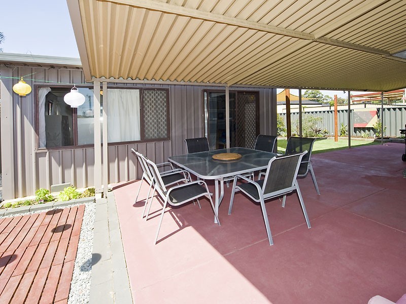 5 Gilroy Street, Cloverdale WA 6105