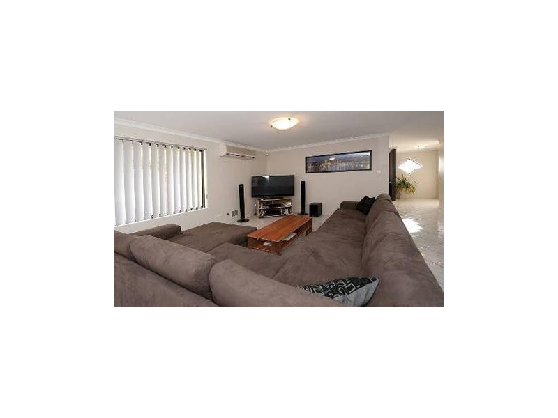 1/7 Hindmarsh Avenue, Yokine WA 6060