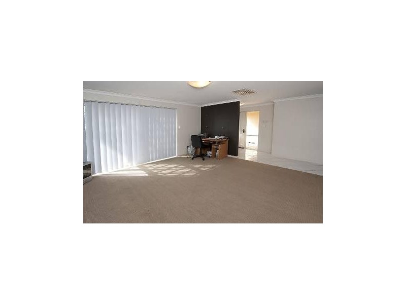1/7 Hindmarsh Avenue, Yokine WA 6060