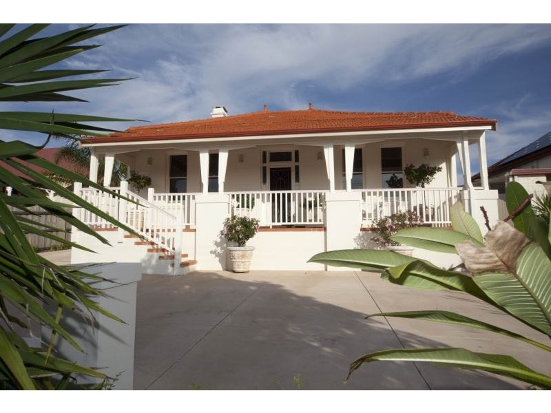 102 Whatley Crescent, Maylands WA 6051