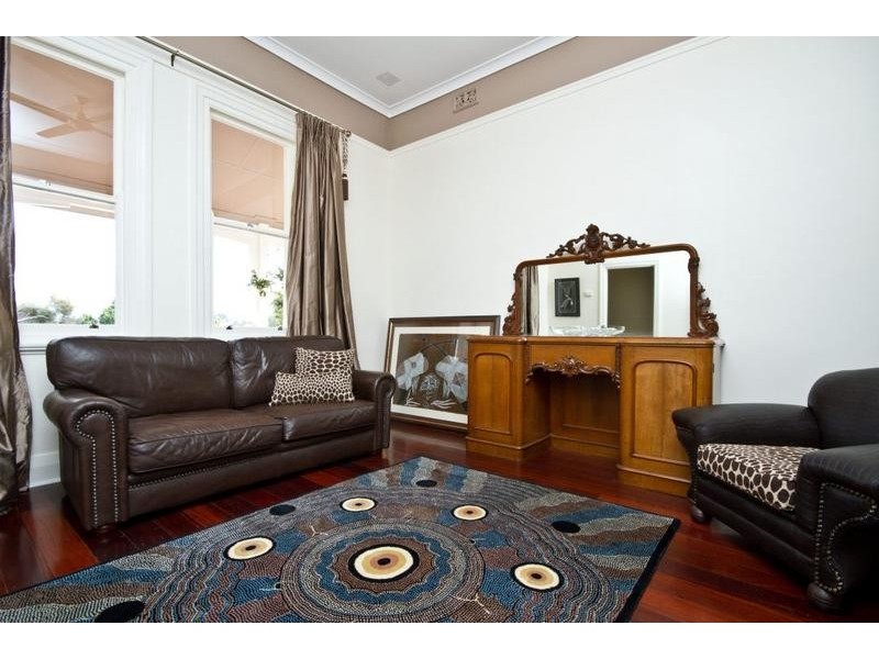 102 Whatley Crescent, Maylands WA 6051