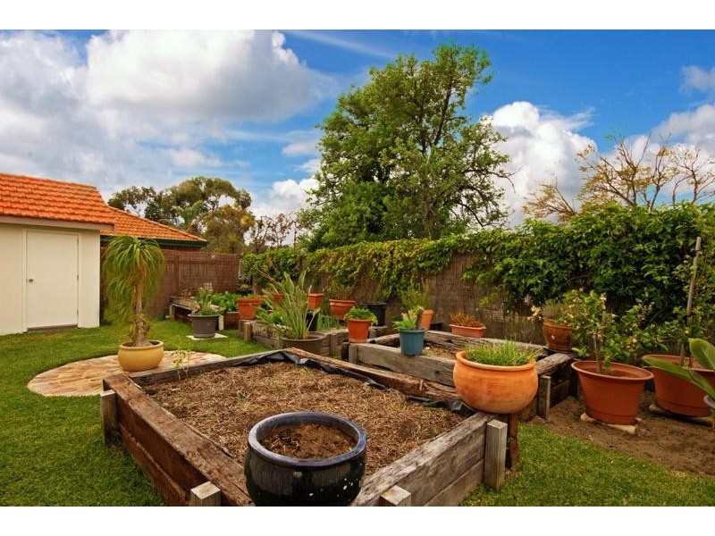 102 Whatley Crescent, Maylands WA 6051