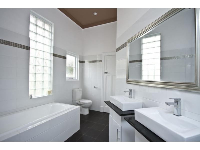 102 Whatley Crescent, Maylands WA 6051