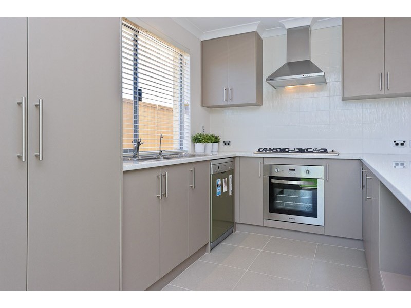 92 Wellington Road, Dianella WA 6059