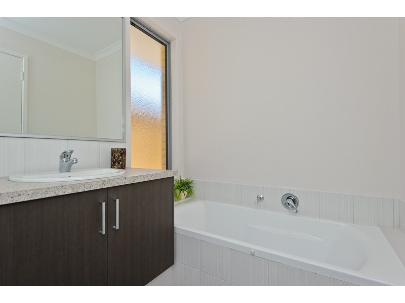 92 Wellington Road, Dianella WA 6059