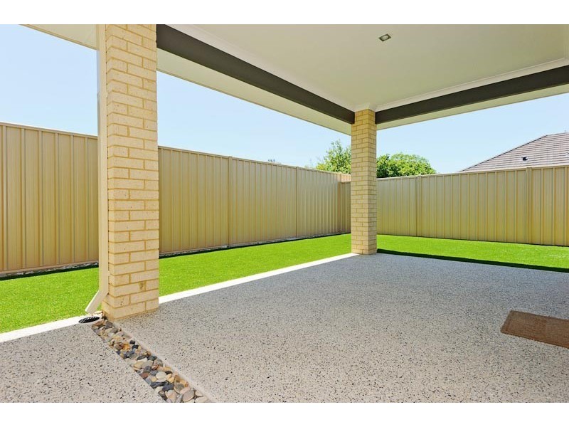 92 Wellington Road, Dianella WA 6059