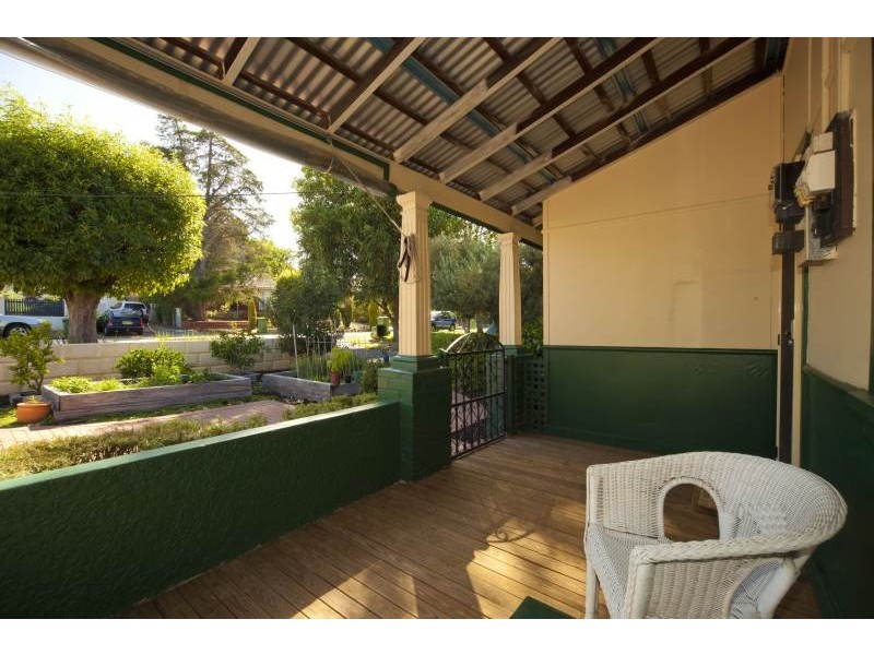 18 Kenilworth Street, Maylands WA 6051