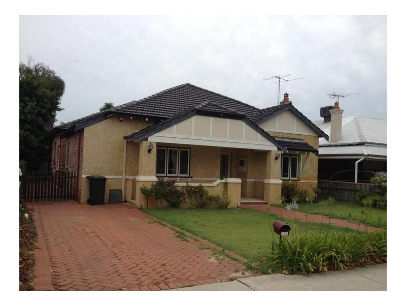 215 Ninth Avenue, Inglewood WA 6052