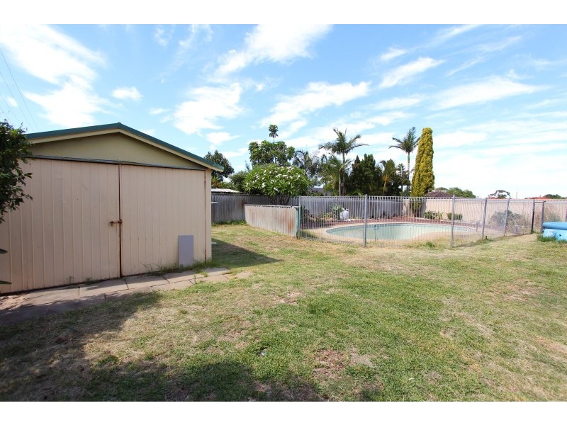 59 Howes Crescent, Dianella WA 6059