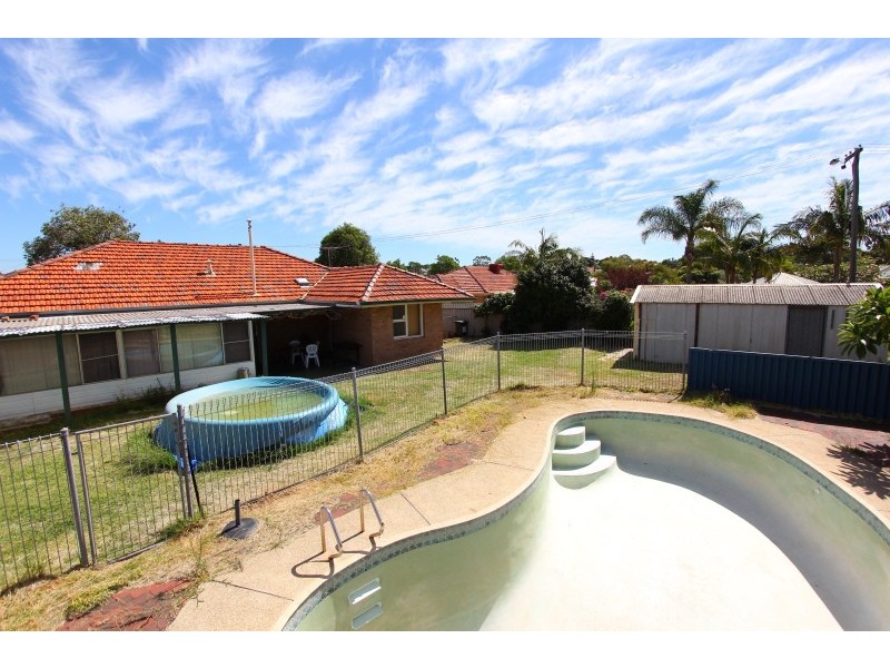 59 Howes Crescent, Dianella WA 6059