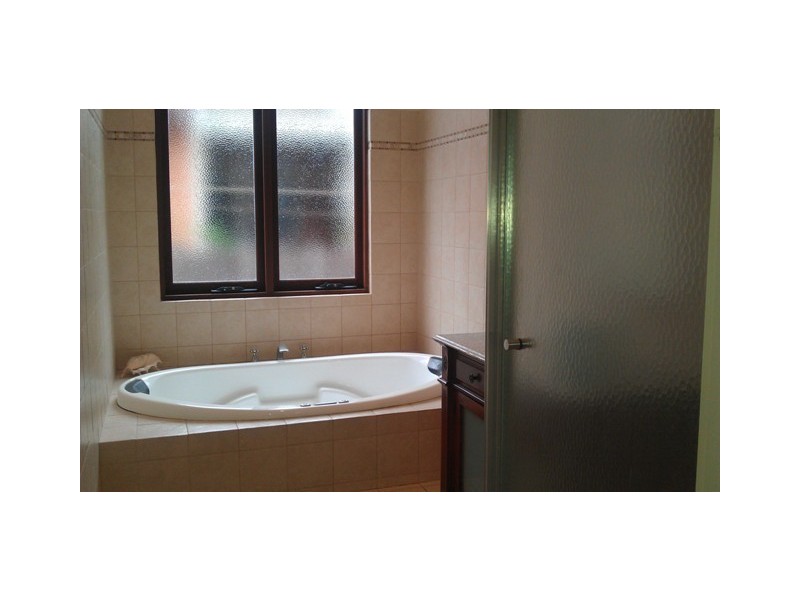 215 Ninth Ave, Inglewood WA 6052