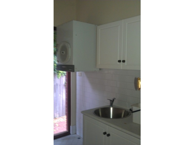 215 Ninth Ave, Inglewood WA 6052