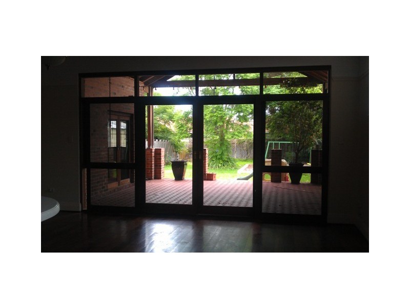 215 Ninth Ave, Inglewood WA 6052