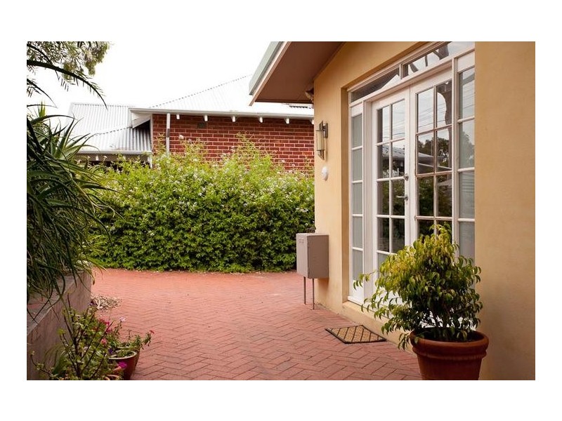 6 Veitch Street, Bayswater WA 6053