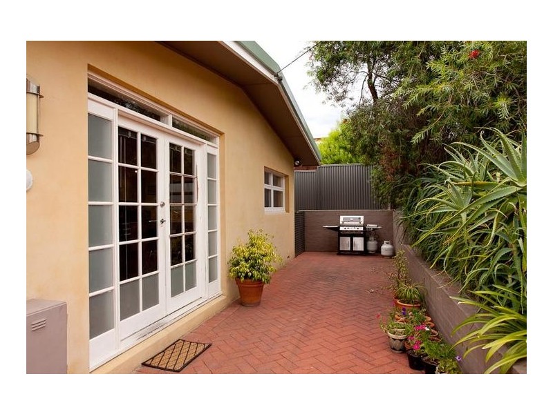 6 Veitch Street, Bayswater WA 6053