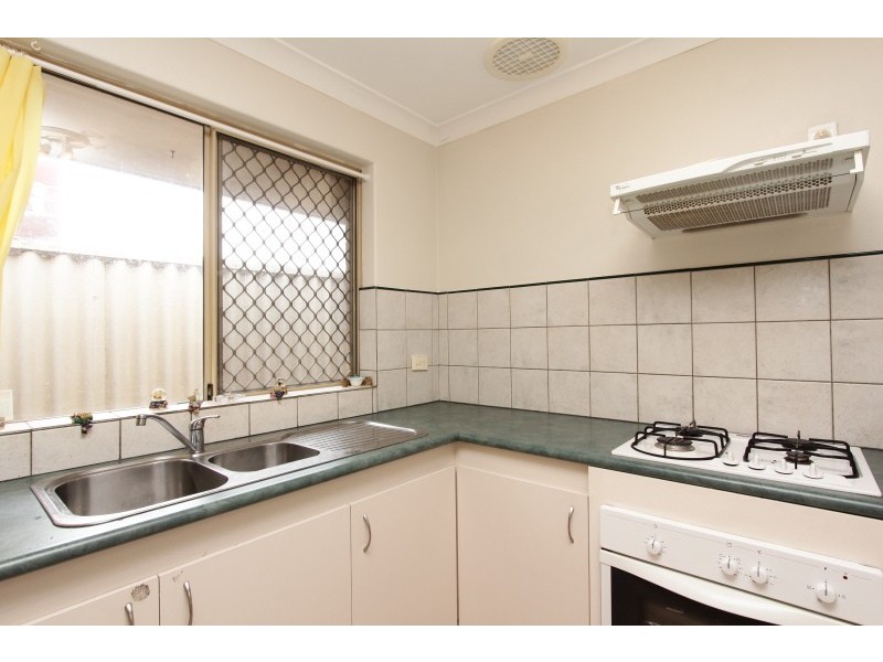 4/23 Bathurst Street, Dianella WA 6059