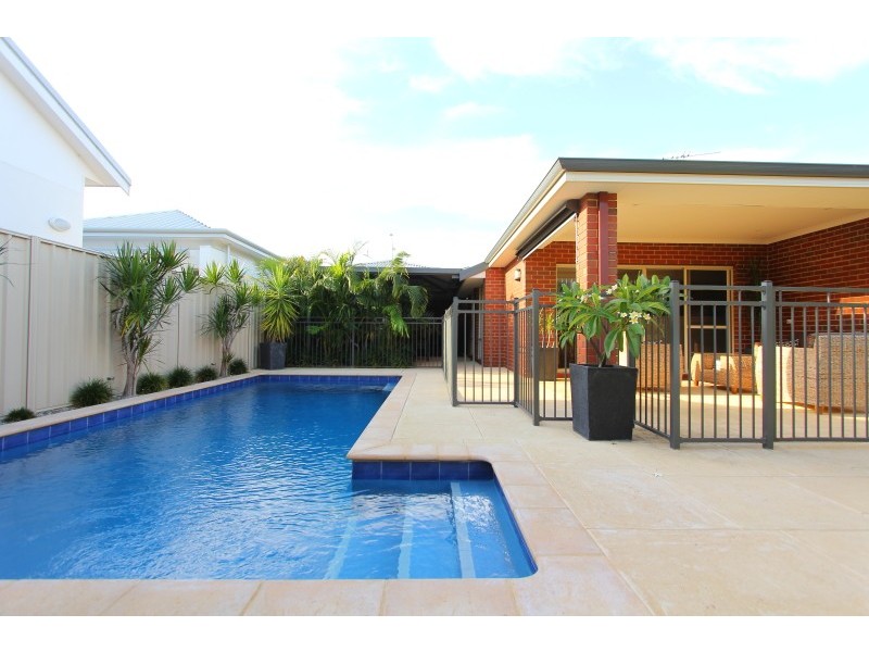 14 Kokoda Boulevard, Dianella WA 6059