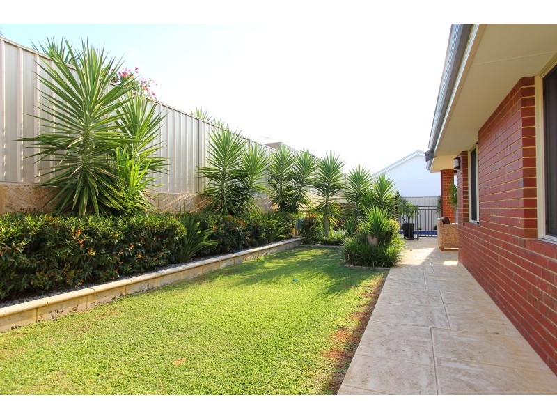 14 Kokoda Boulevard, Dianella WA 6059