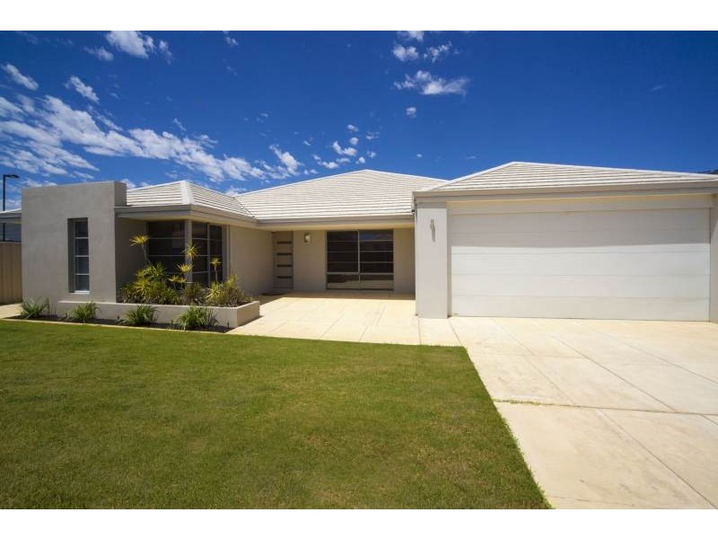 18 Rosemary Avenue, Darch WA 6065