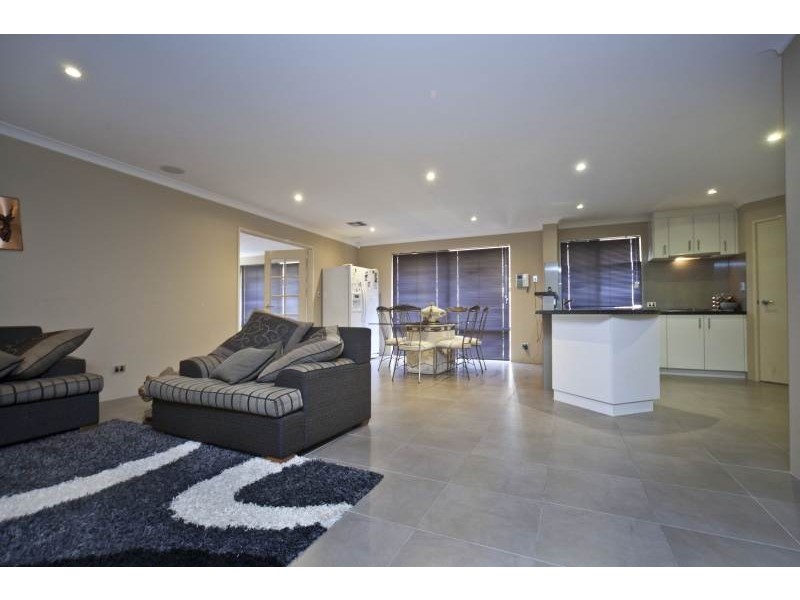 18 Rosemary Avenue, Darch WA 6065