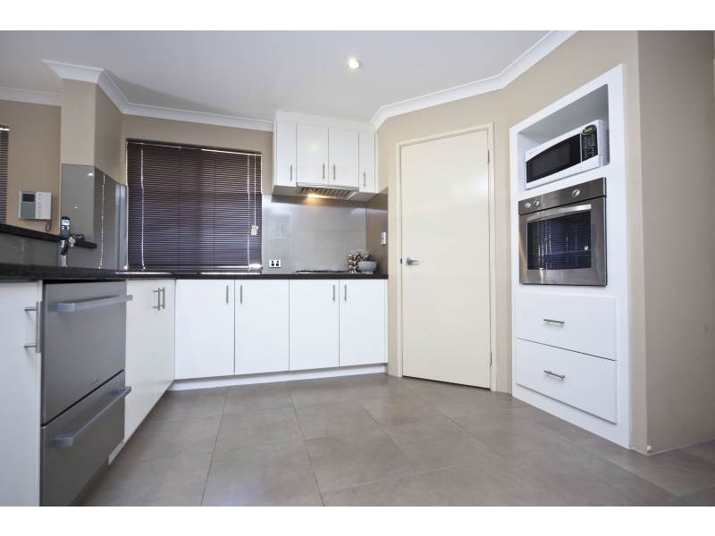 18 Rosemary Avenue, Darch WA 6065