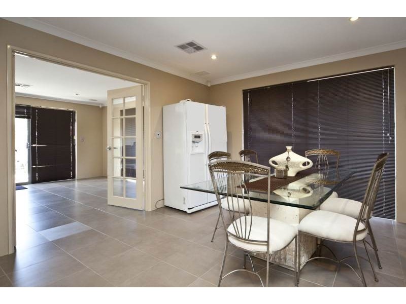 18 Rosemary Avenue, Darch WA 6065