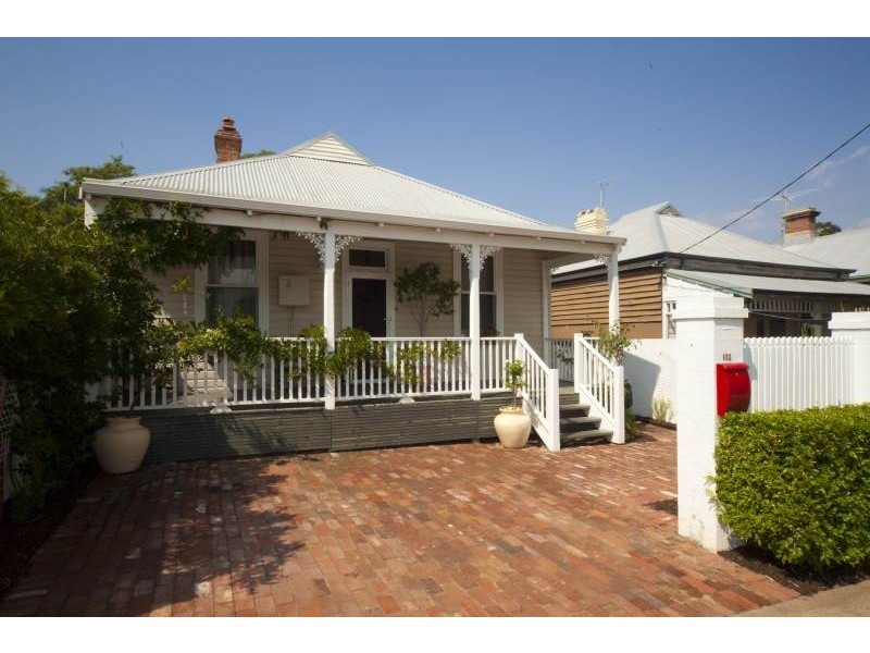 102 Ninth Avenue, Maylands WA 6051