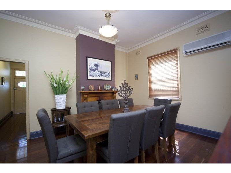 102 Ninth Avenue, Maylands WA 6051