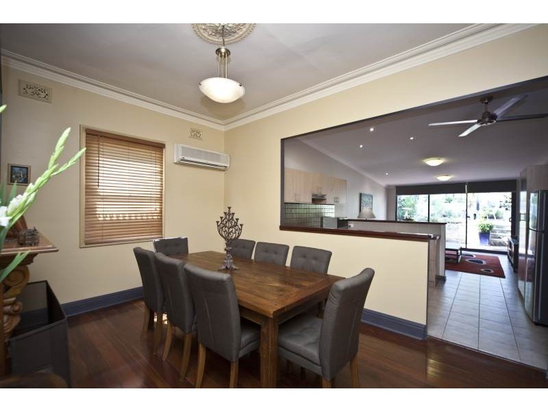 102 Ninth Avenue, Maylands WA 6051