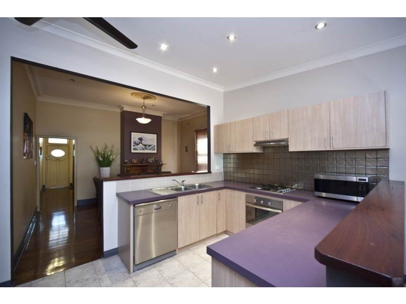 102 Ninth Avenue, Maylands WA 6051