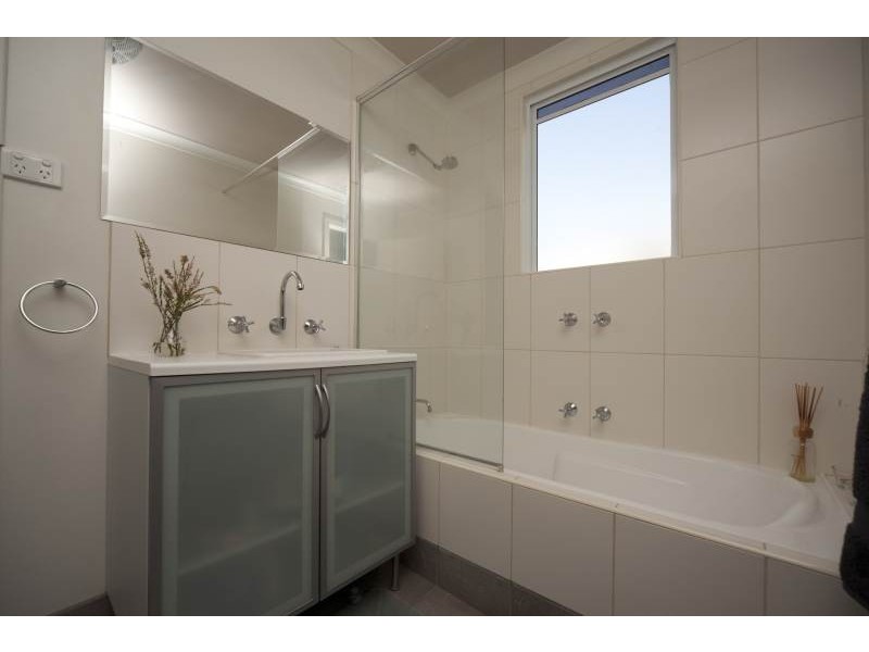 102 Ninth Avenue, Maylands WA 6051