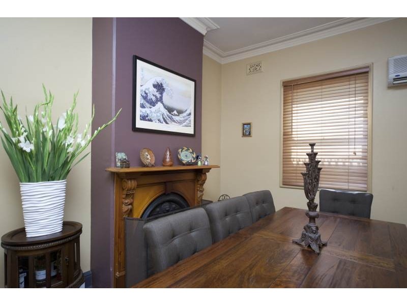 102 Ninth Avenue, Maylands WA 6051