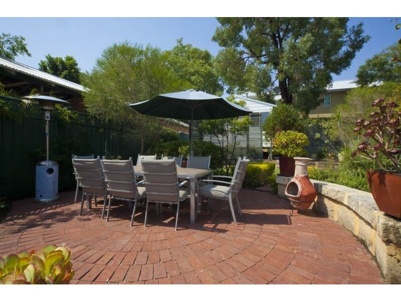 102 Ninth Avenue, Maylands WA 6051
