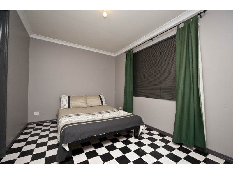 102 Ninth Avenue, Maylands WA 6051